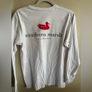 Men’s SMALL: Southern Marsh White Long Sleeve Shirt
Excellent condition